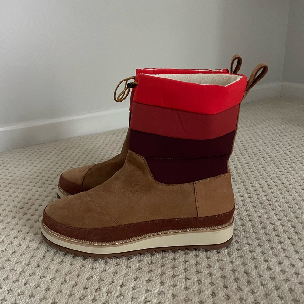 Toms Women's Brown and Red Winter Boots